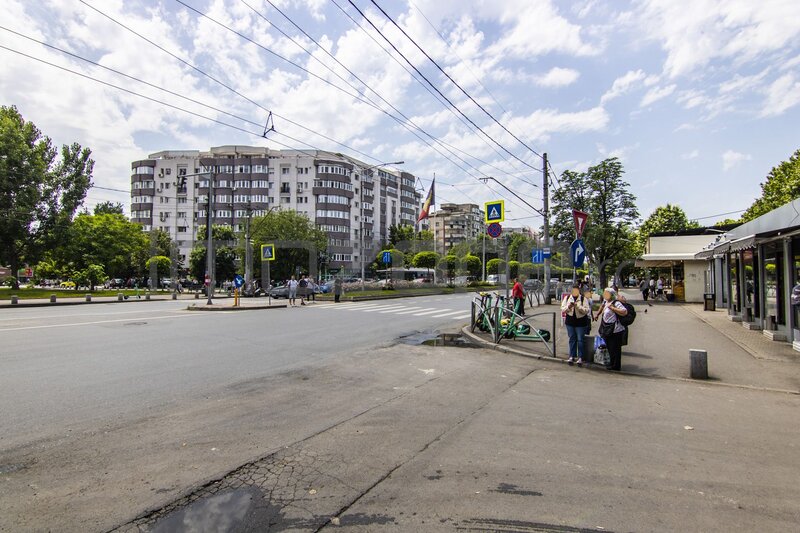 Militari, langa metrou, 2 camere, 58.5 mp, etaj 1, liber, nou, comision 0%